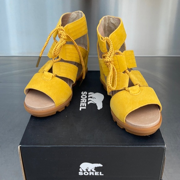 Host Pick! SOREL leather lace up sandals.NiB - Picture 2 of 6